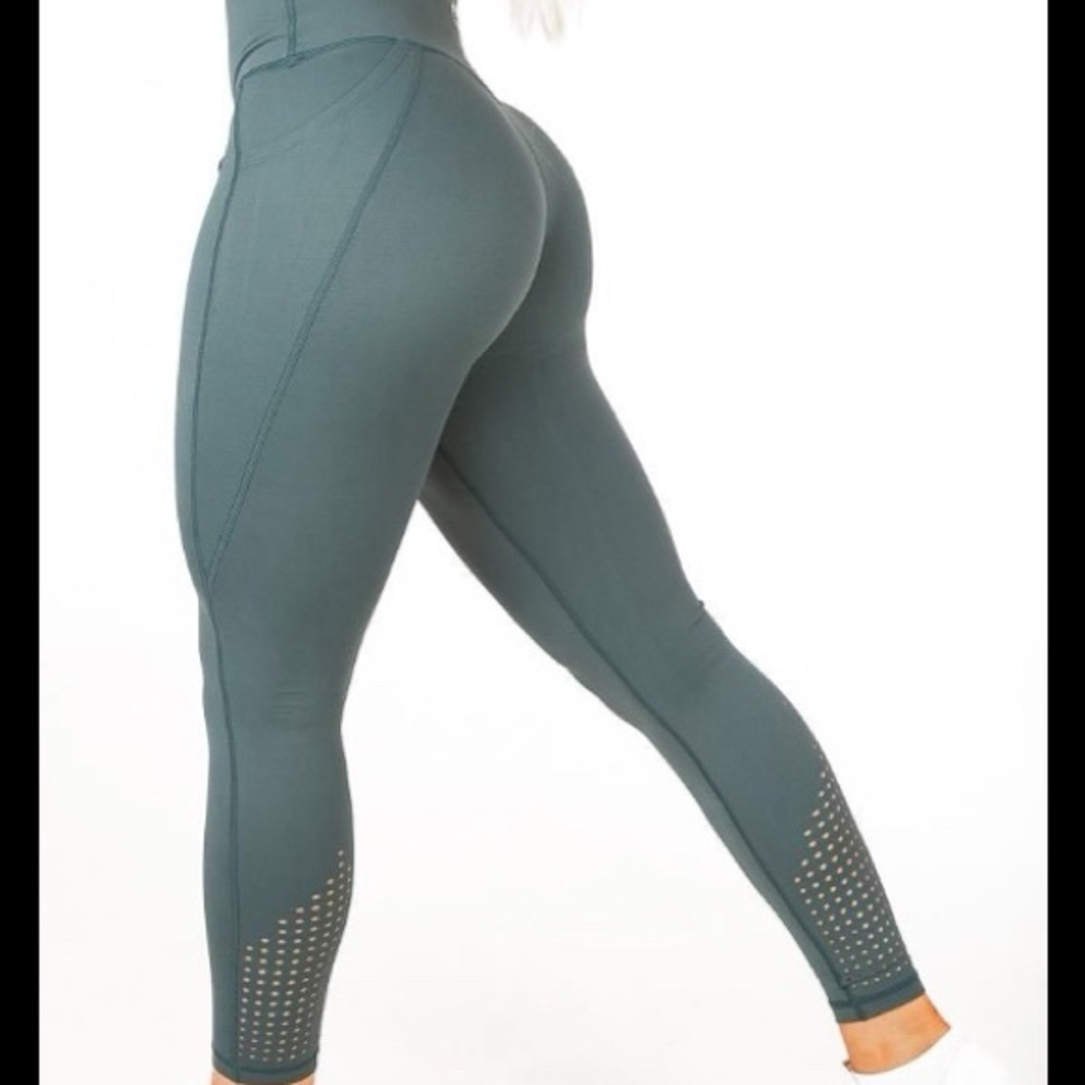 CNC V4 Leggings